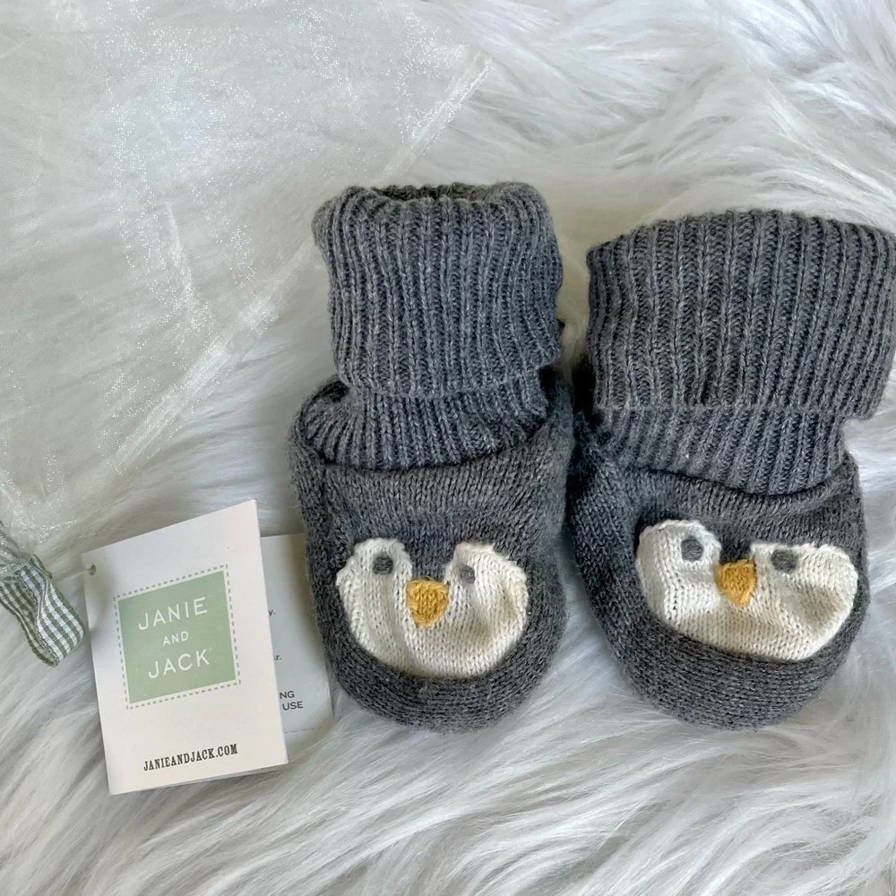 Janie and Jack | Penguin Crib Shoes | Size 3 *RARE*
